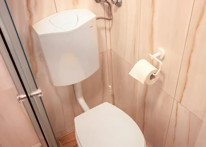 Lejlighed Nur Ein Paar Meter Zum Klaren Baška